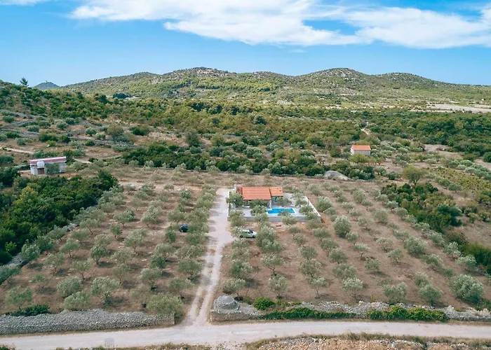 בית נופש Lovely In