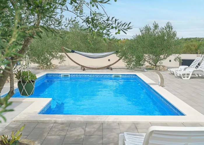 Lovely In בית נופש