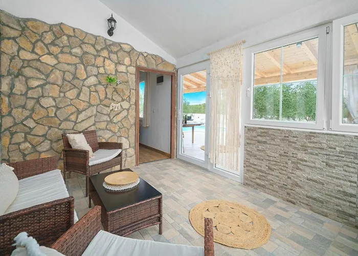 Lovely In בית נופש