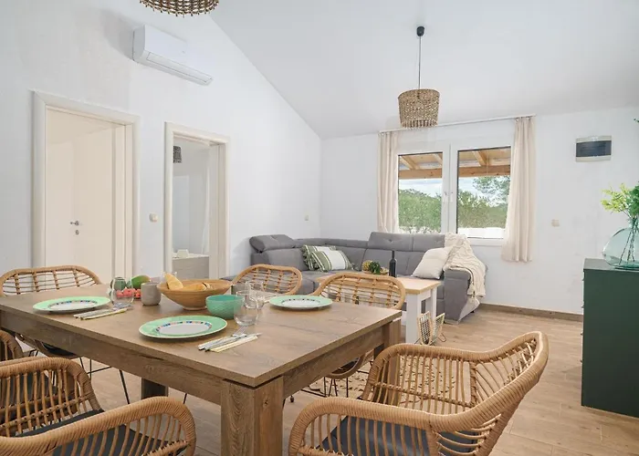 Lovely In בית נופש